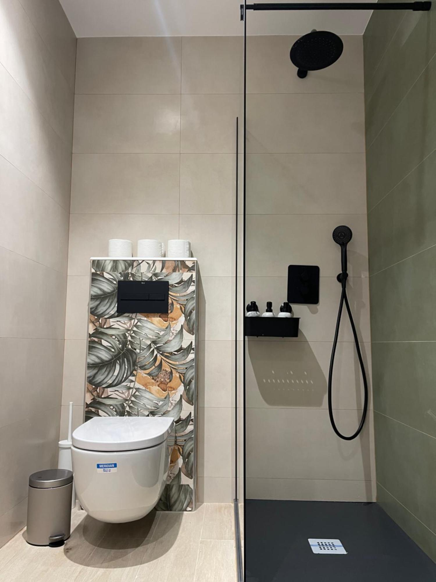 R&K Atocha Apartment Madrid Bagian luar foto