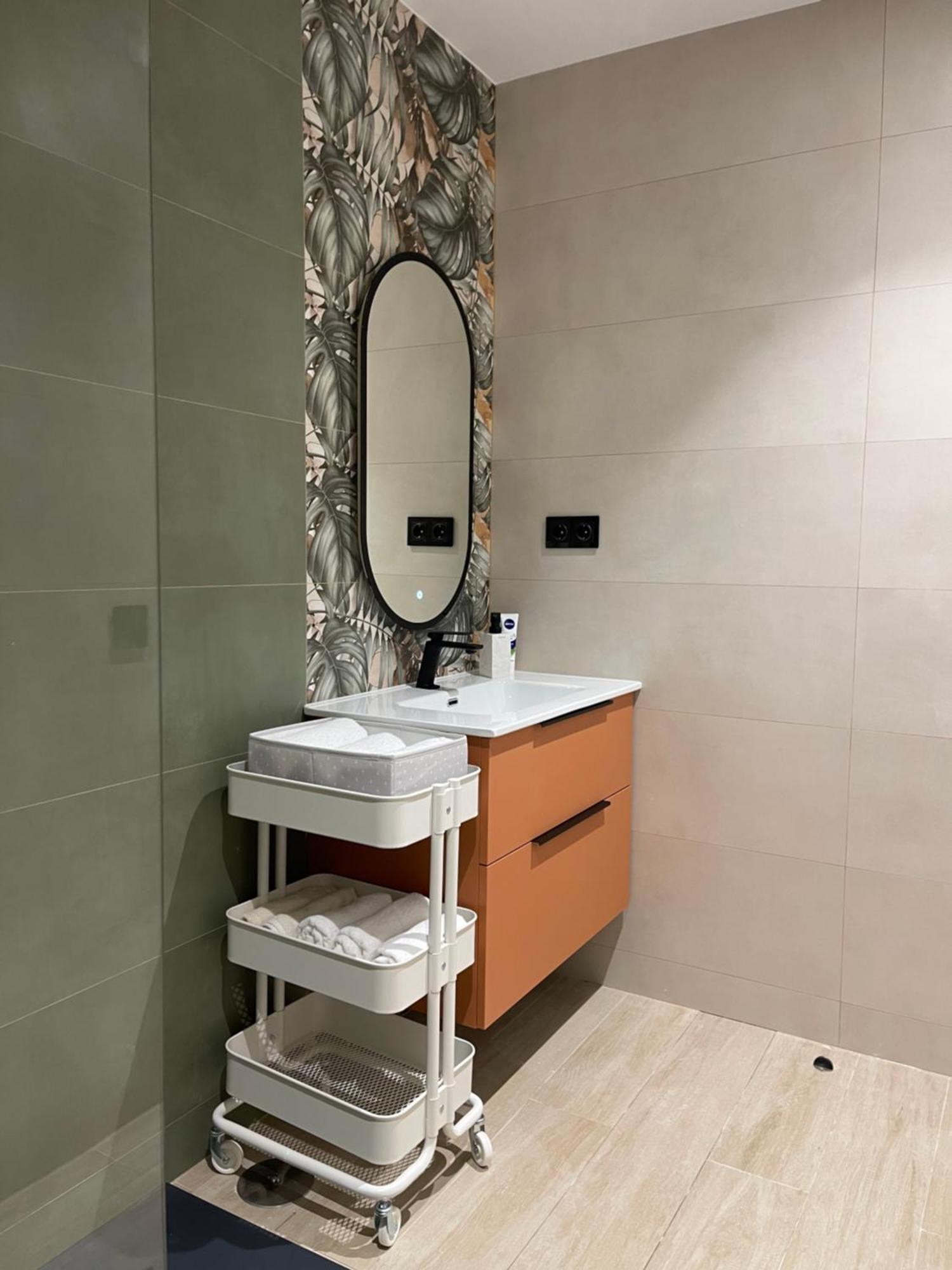 R&K Atocha Apartment Madrid Bagian luar foto