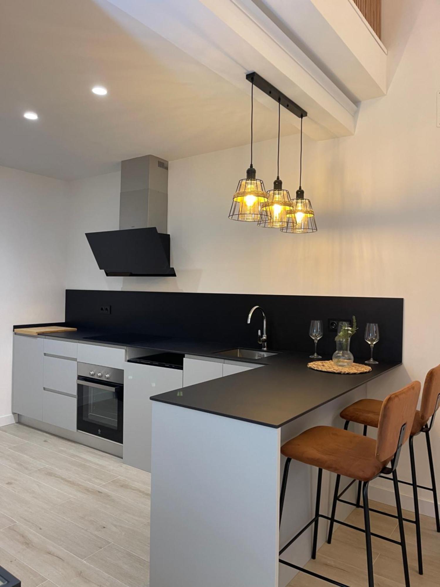 R&K Atocha Apartment Madrid Bagian luar foto